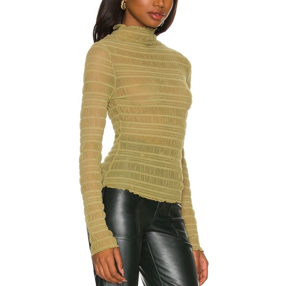 More To Come Sadie Ruched Top - Picture 2 of 4